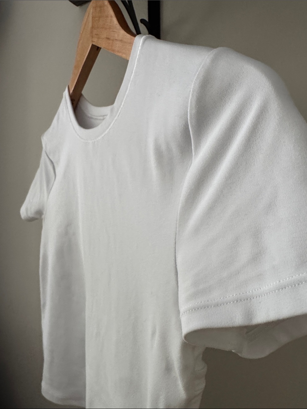 Athleta White Crewneck Cropped Tee - Picture 5 of 5